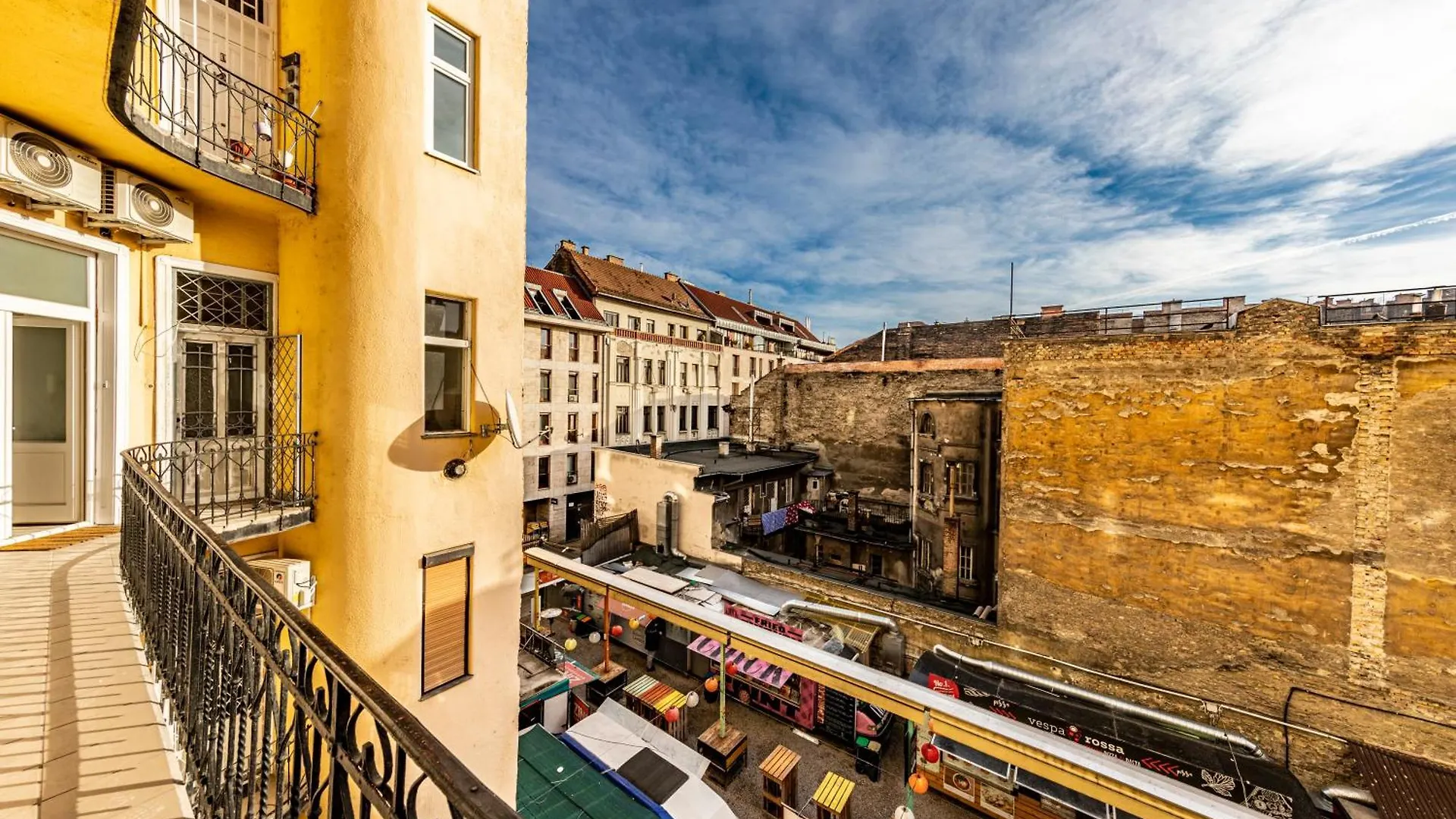 2Bdr+2A/C+For Long Term Too+Large Flat+Quiet+Soho! Apartment Budapest